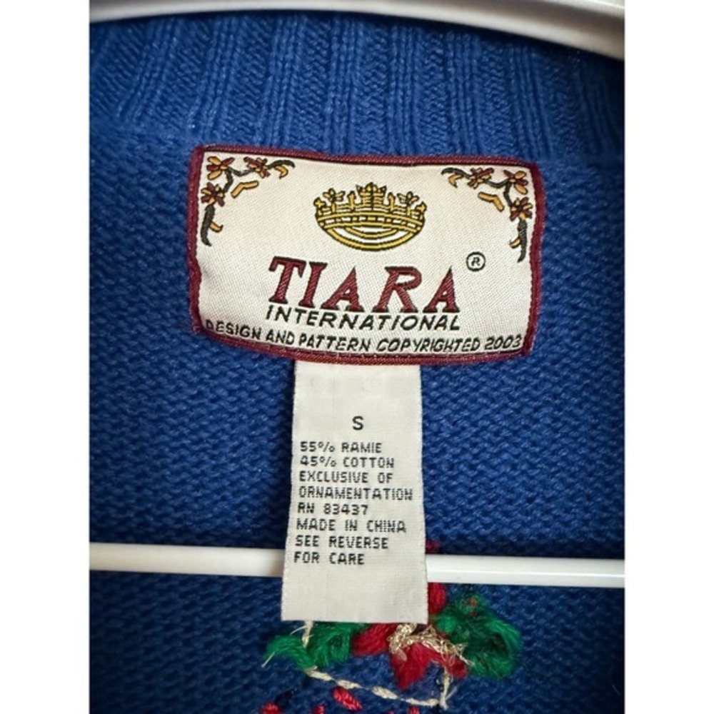 Vintage Snowman Christmas Sweater - Cute “Ugly Christmas Sweater” - Picture 8 of 9